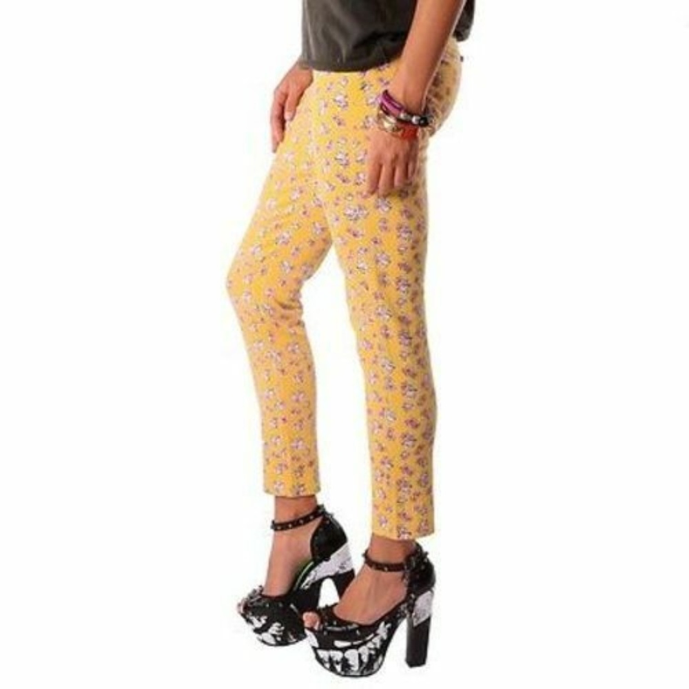 NWT IRON FIST SCARY PRAIRIE YELLOW DENIM JEANS